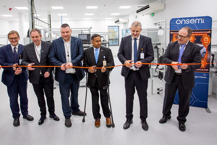 State-of-the-Art Systems Application Lab for Electric Vehicles in Europe