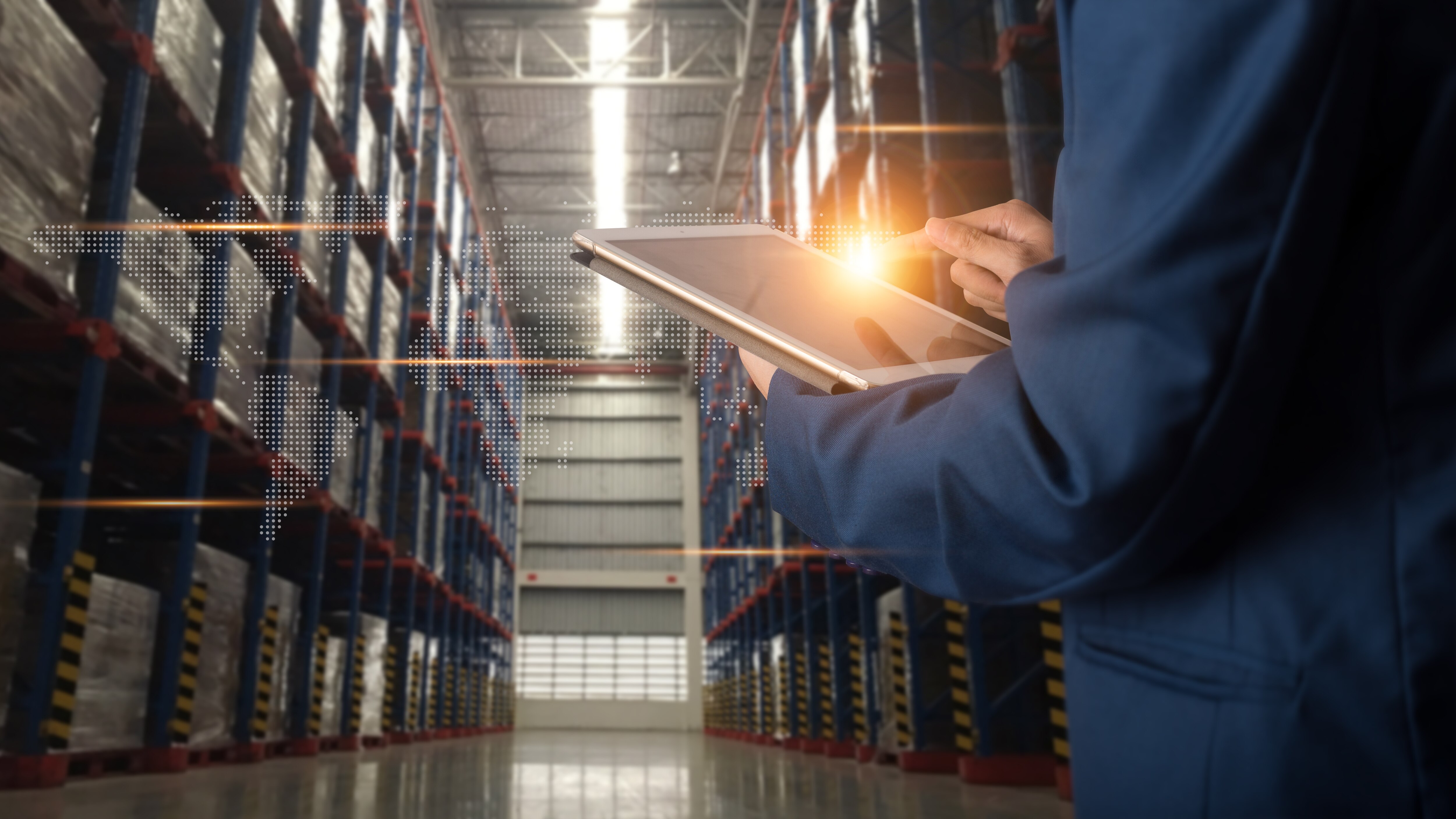 RTLS technology in warehouse