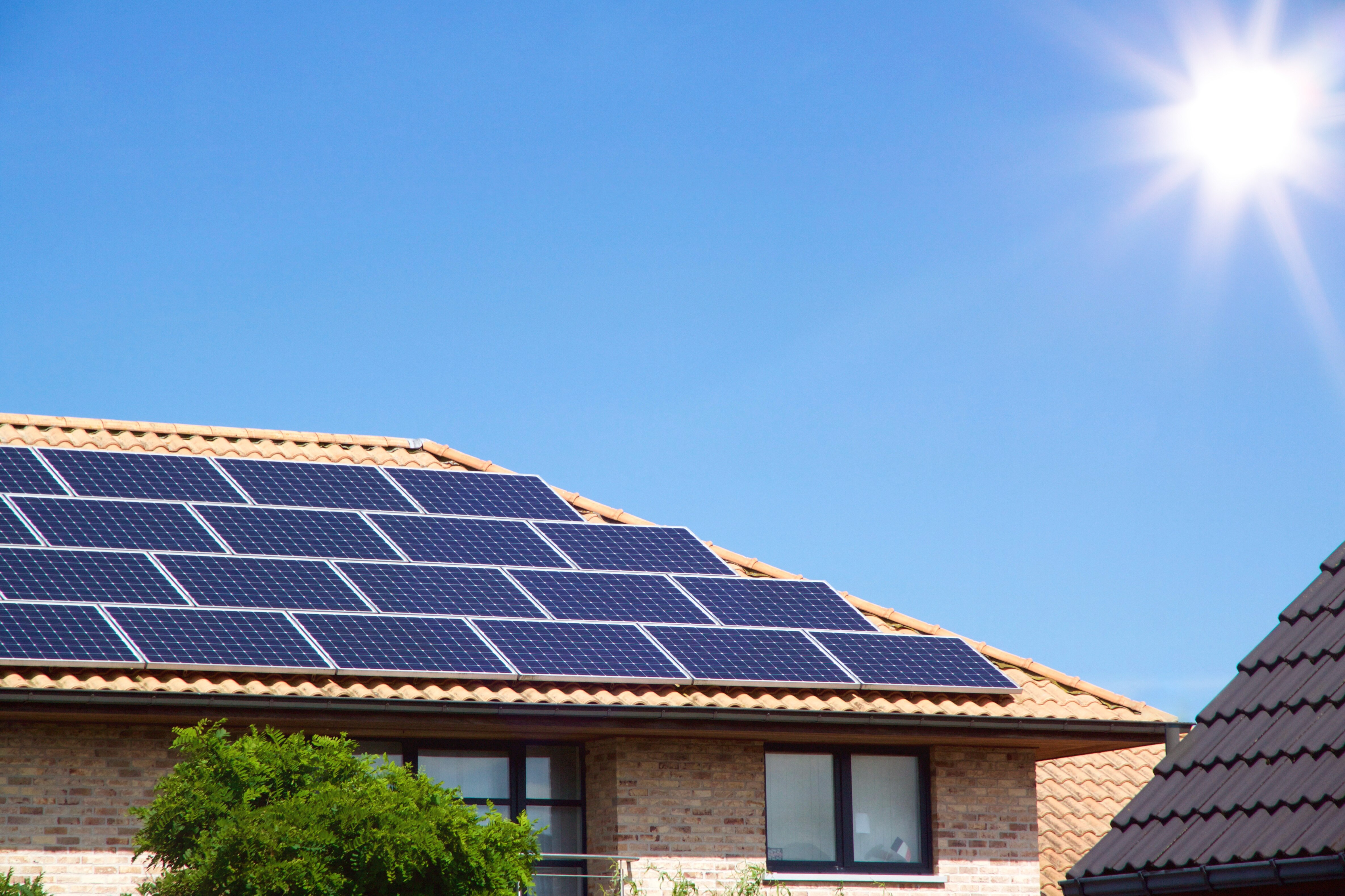 SiC採用による住宅用ソーラーシステムの性能向上